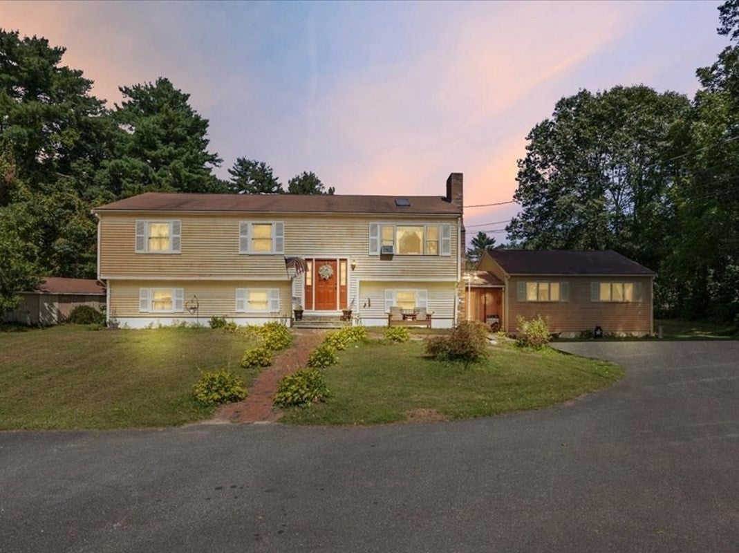 95 Crooked Ln, Lakeville, MA Photo #5