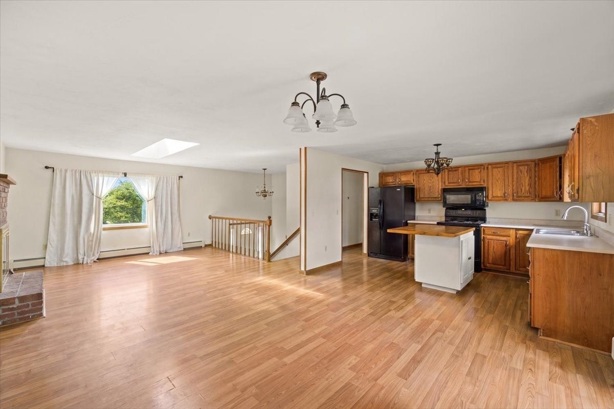 95 Crooked Ln, Lakeville, MA Photo #10
