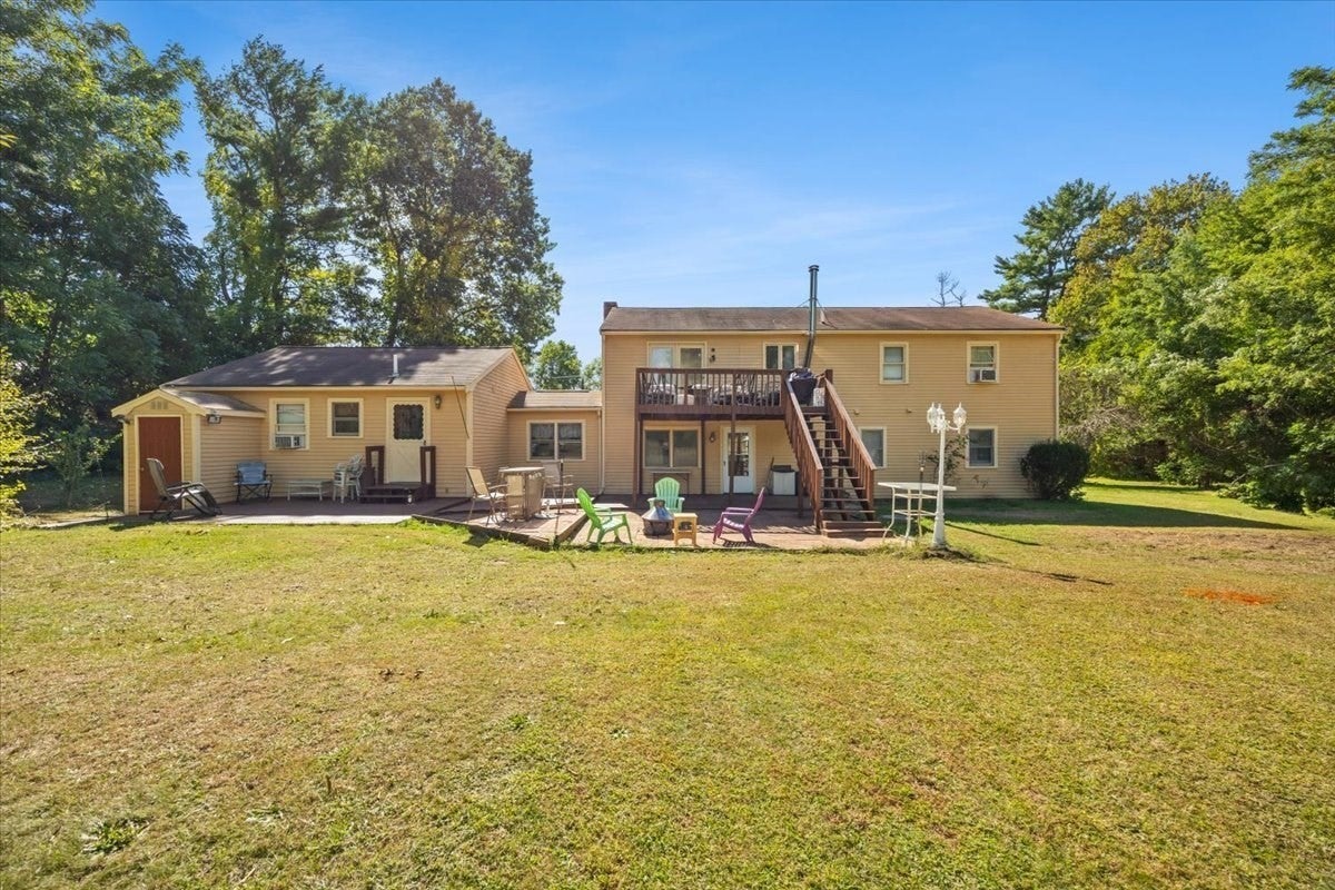 95 Crooked Ln, Lakeville, MA Photo #3