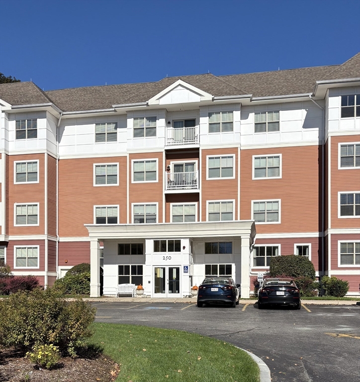 250 Main Street 316