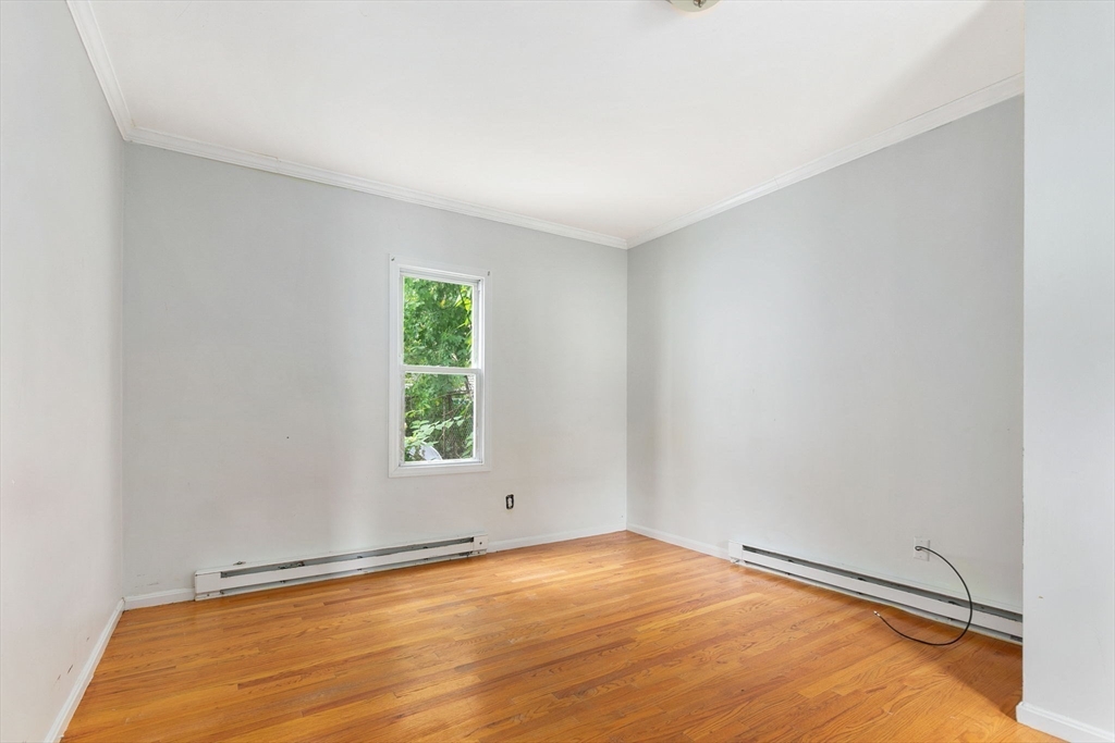 Boston, Massachusetts 02119, United States, 6 Bedrooms Bedrooms, ,2 BathroomsBathrooms,Residential,Active,100301