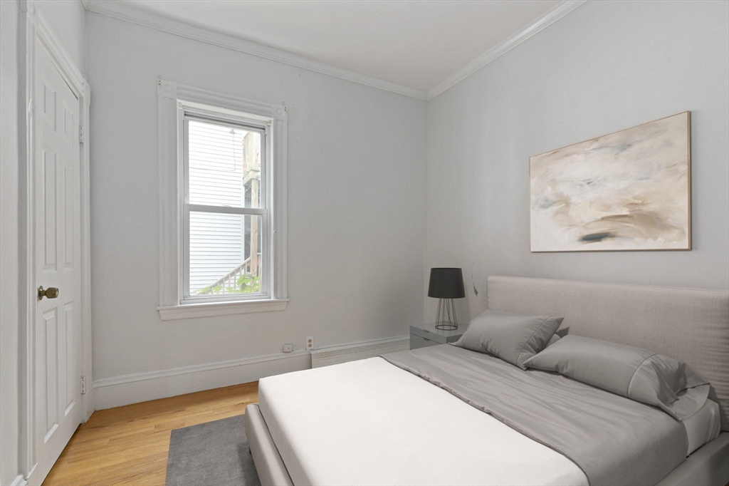 Boston, Massachusetts 02119, United States, 6 Bedrooms Bedrooms, ,2 BathroomsBathrooms,Residential,Active,100301