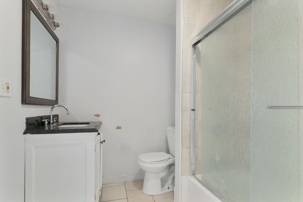 Boston, Massachusetts 02119, United States, 6 Bedrooms Bedrooms, ,2 BathroomsBathrooms,Residential,Active,100301