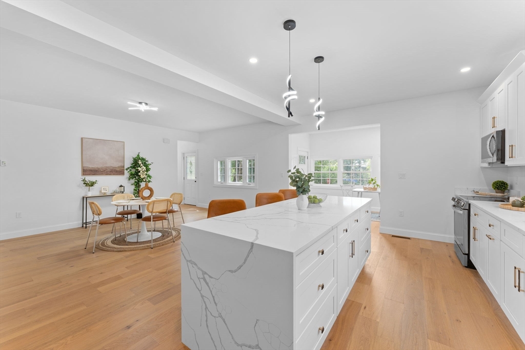 39 Dudley St
