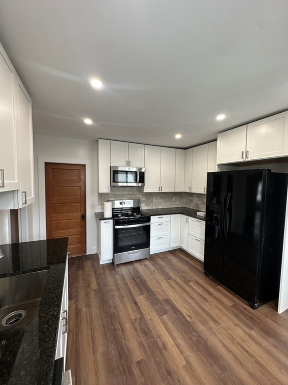 70 Adams St 70