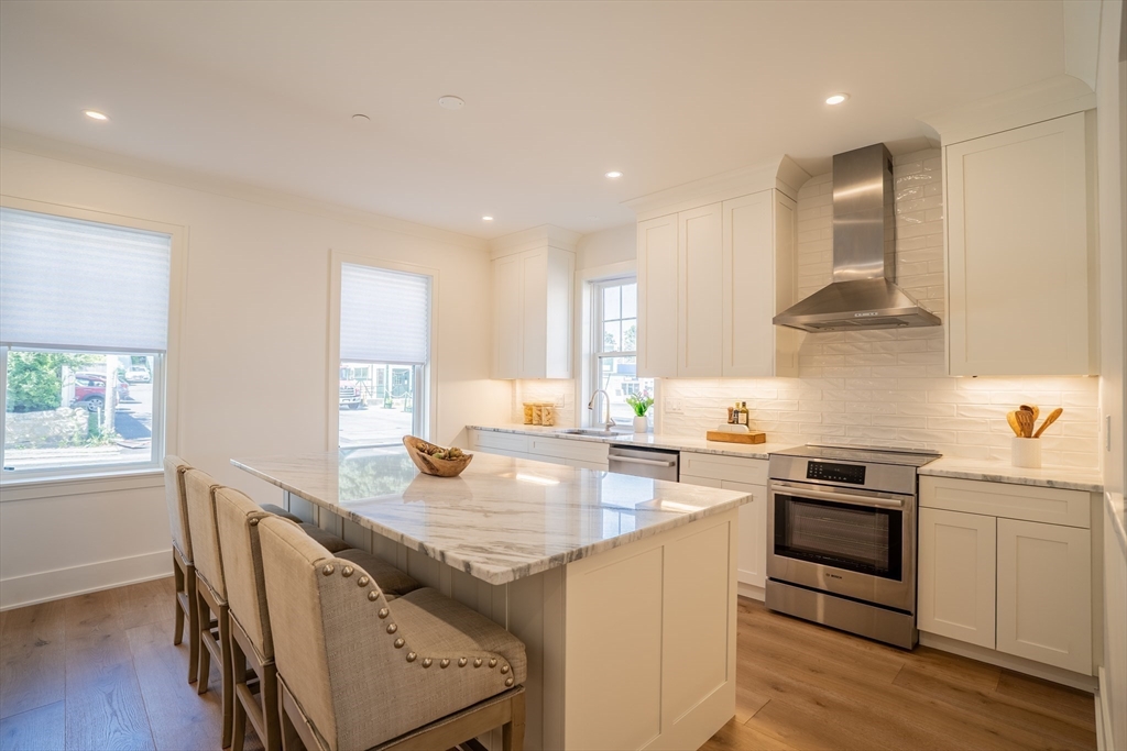 182 Merrimac St 1