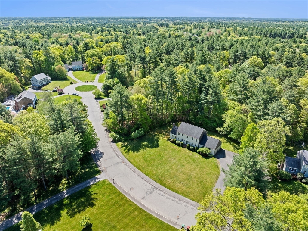 45 Heather Hills Dr