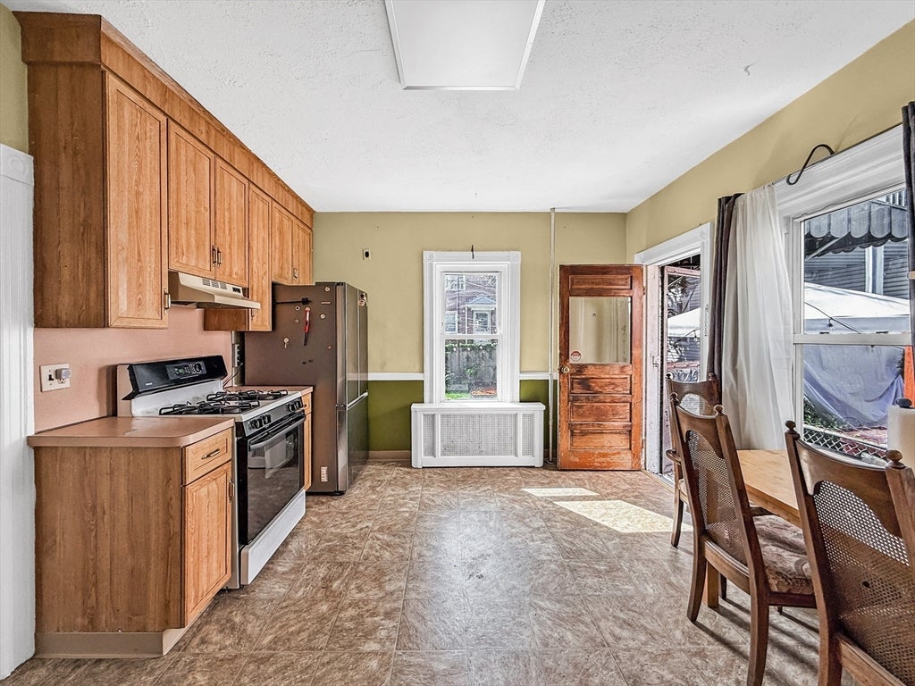28 Ferry St, Everett, MA Photo #19