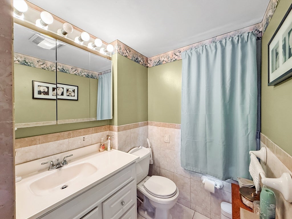 28 Ferry St, Everett, MA Photo #14