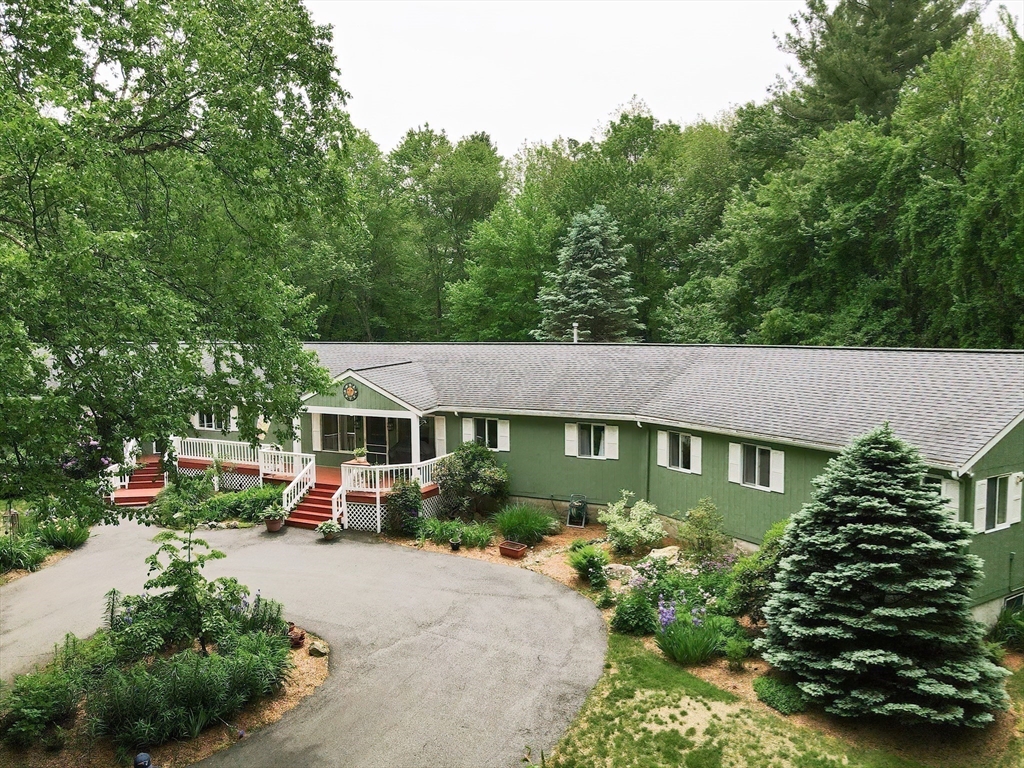 5 Deerfield Rd