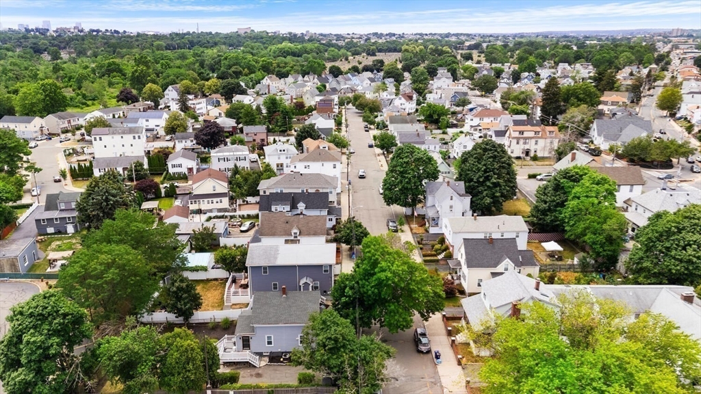 Malden, Massachusetts 02148, United States, 3 Bedrooms Bedrooms, ,2 BathroomsBathrooms,Residential,Active,166471