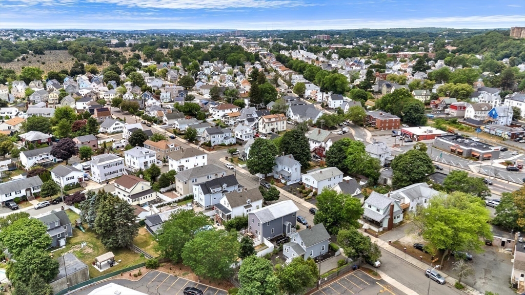 Malden, Massachusetts 02148, United States, 3 Bedrooms Bedrooms, ,2 BathroomsBathrooms,Residential,Active,166471