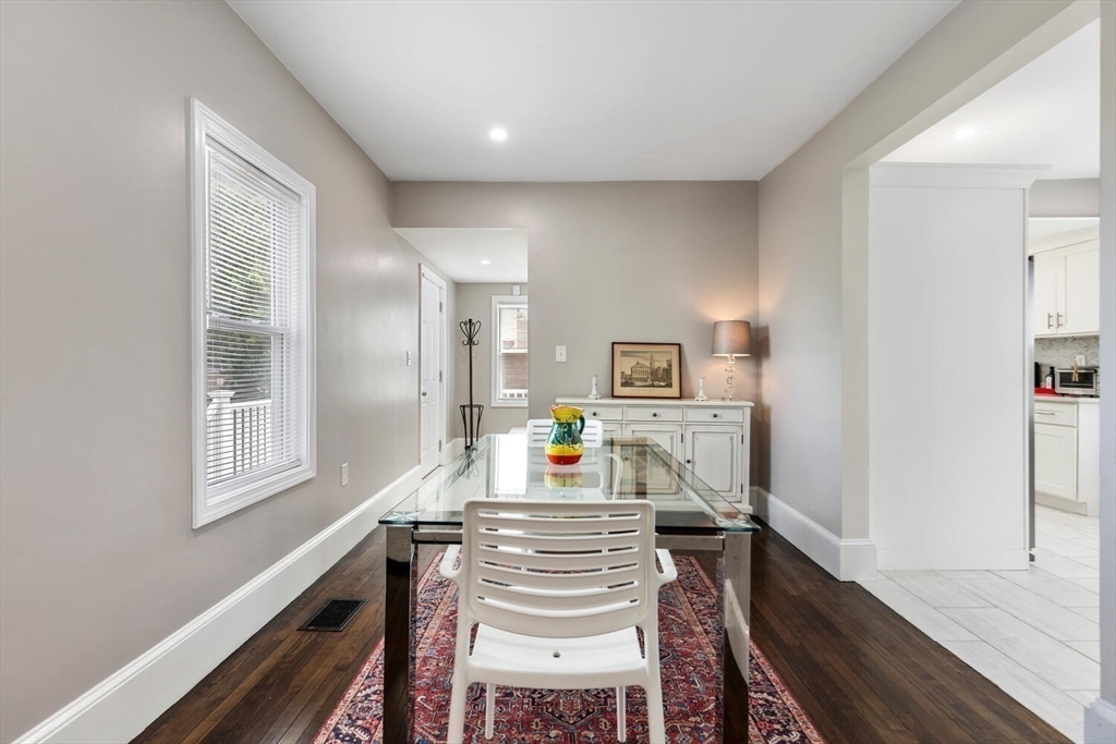 Malden, Massachusetts 02148, United States, 3 Bedrooms Bedrooms, ,2 BathroomsBathrooms,Residential,Active,166471