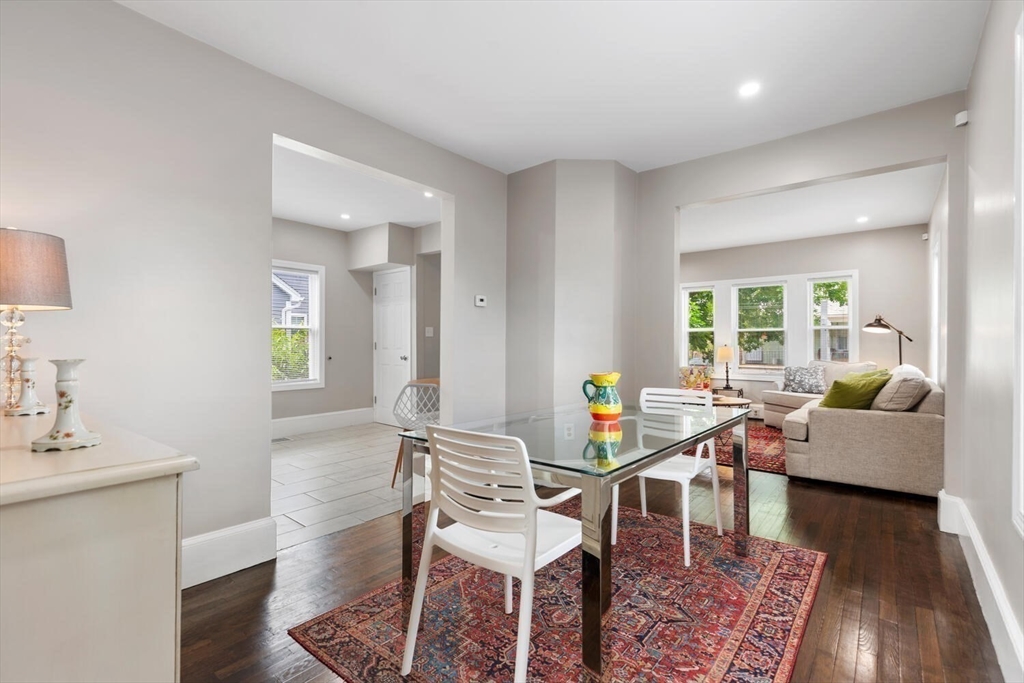 Malden, Massachusetts 02148, United States, 3 Bedrooms Bedrooms, ,2 BathroomsBathrooms,Residential,Active,166471