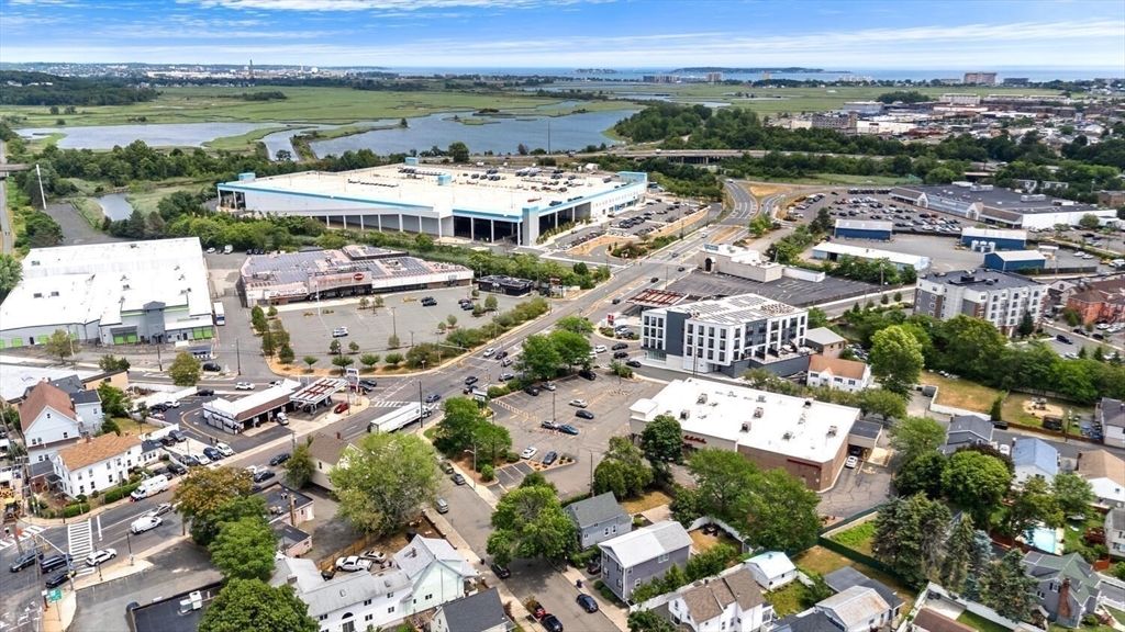 Malden, Massachusetts 02148, United States, 3 Bedrooms Bedrooms, ,2 BathroomsBathrooms,Residential,Active,166471