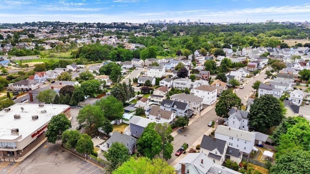 Malden, Massachusetts 02148, United States, 3 Bedrooms Bedrooms, ,2 BathroomsBathrooms,Residential,Active,166471