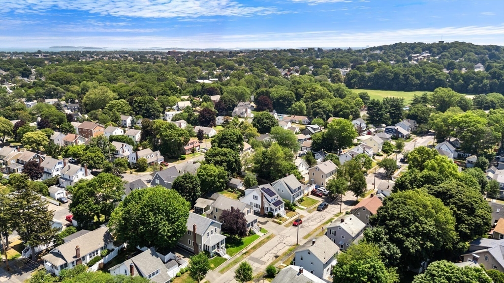 Malden, Massachusetts 02148, United States, 3 Bedrooms Bedrooms, ,2 BathroomsBathrooms,Residential,Active,166471