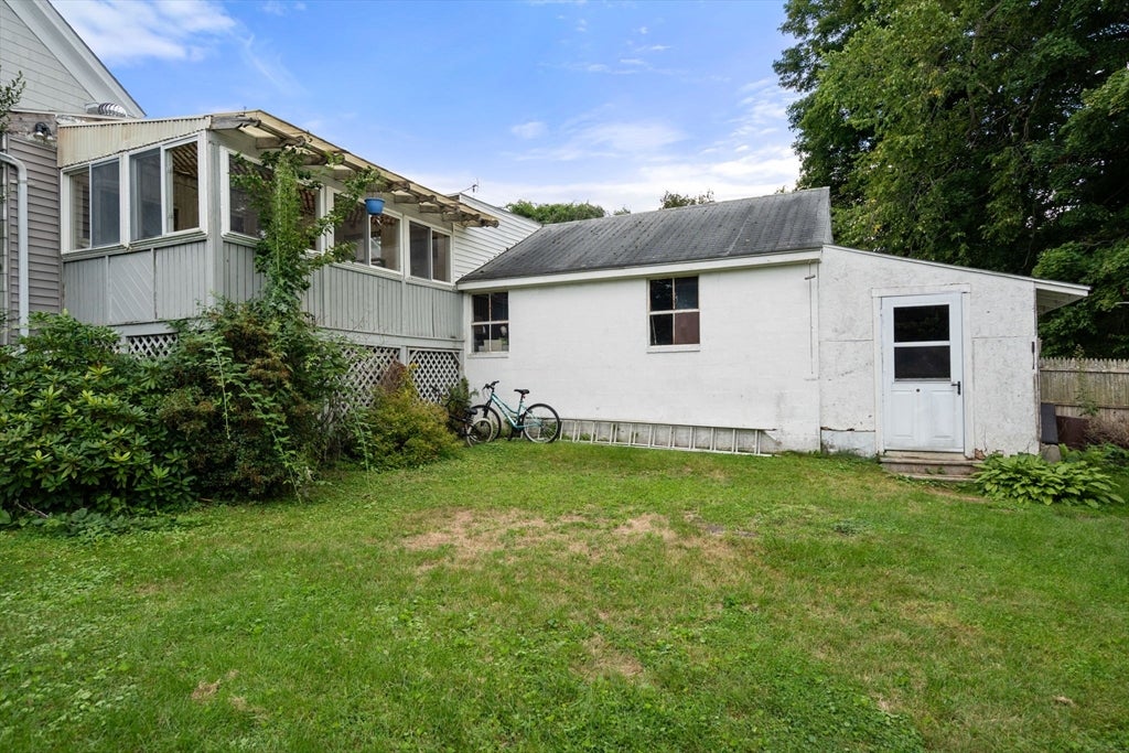 44 Grove St, Leicester, MA Photo #11