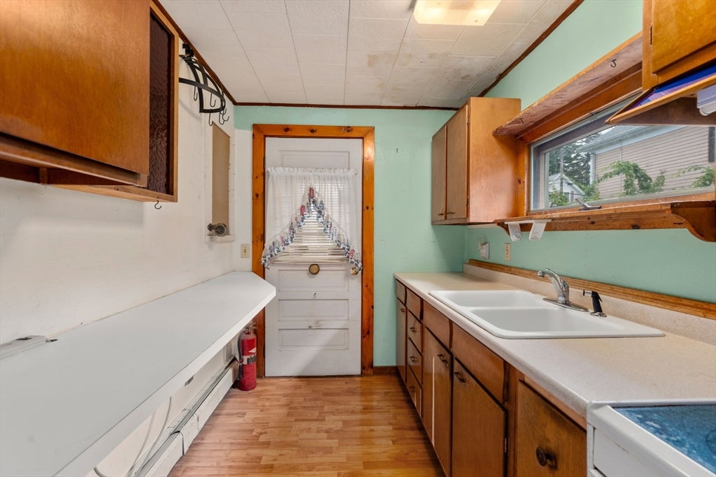 44 Grove St, Leicester, MA Photo #15