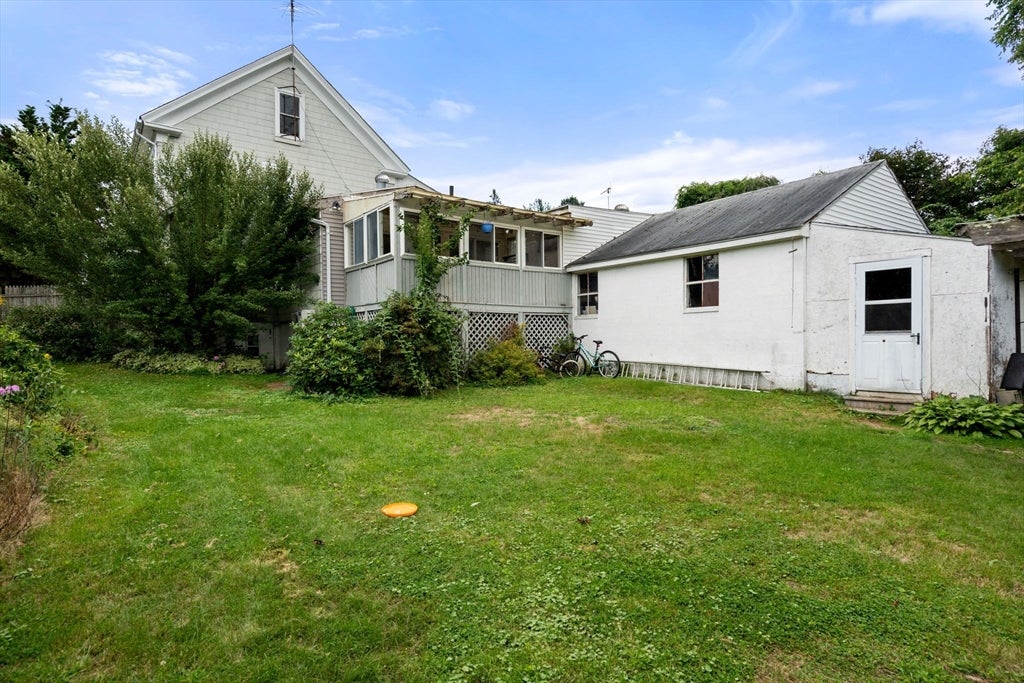 44 Grove St, Leicester, MA Photo #12