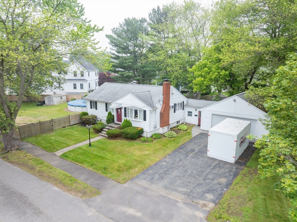 9 Herrick Rd