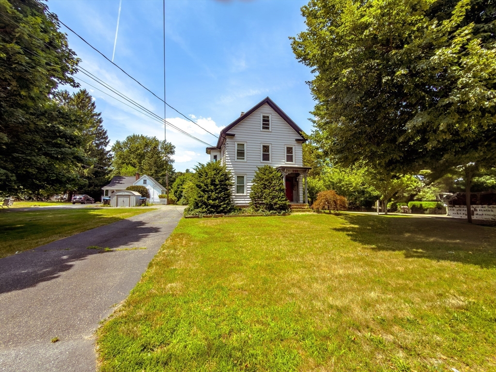 292 N Main St