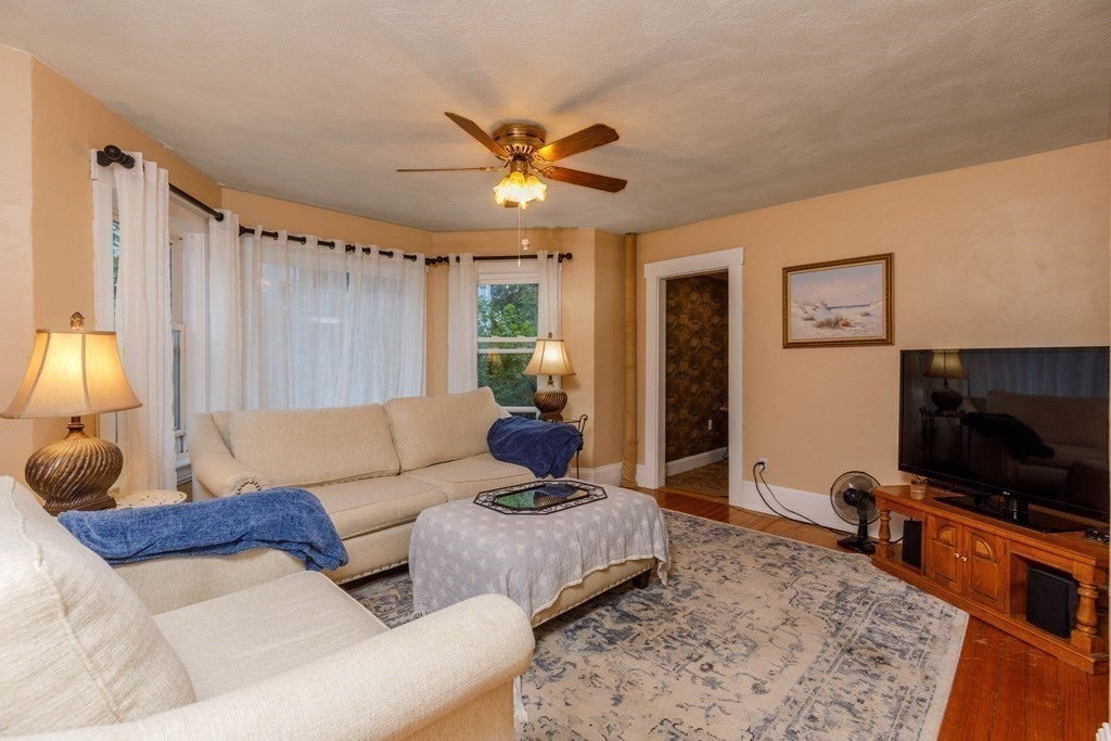 27 Elm Street, Leominster, MA, 27 Elm Street, Leominster, MA Photo #7