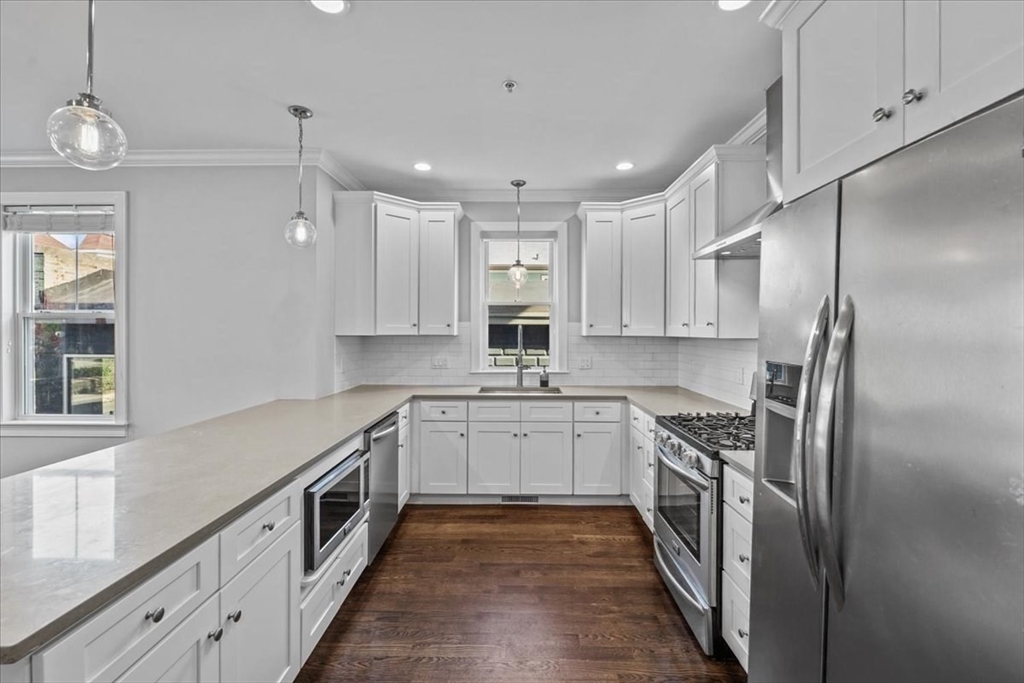 407 Pleasant St. 1A