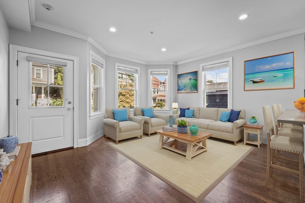 407 Pleasant St. 1A