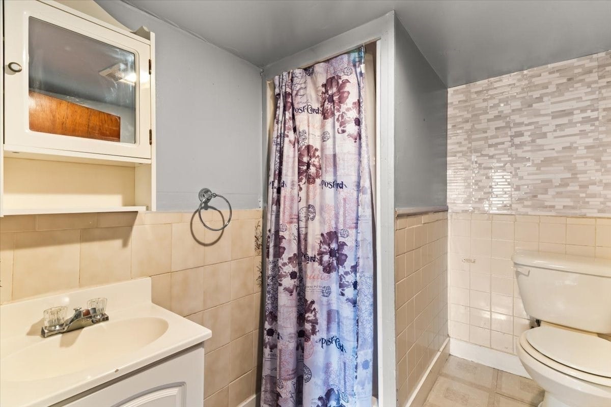47 Bush Street, Fall River, MA, 47 Bush Street, Fall River, MA Photo #41