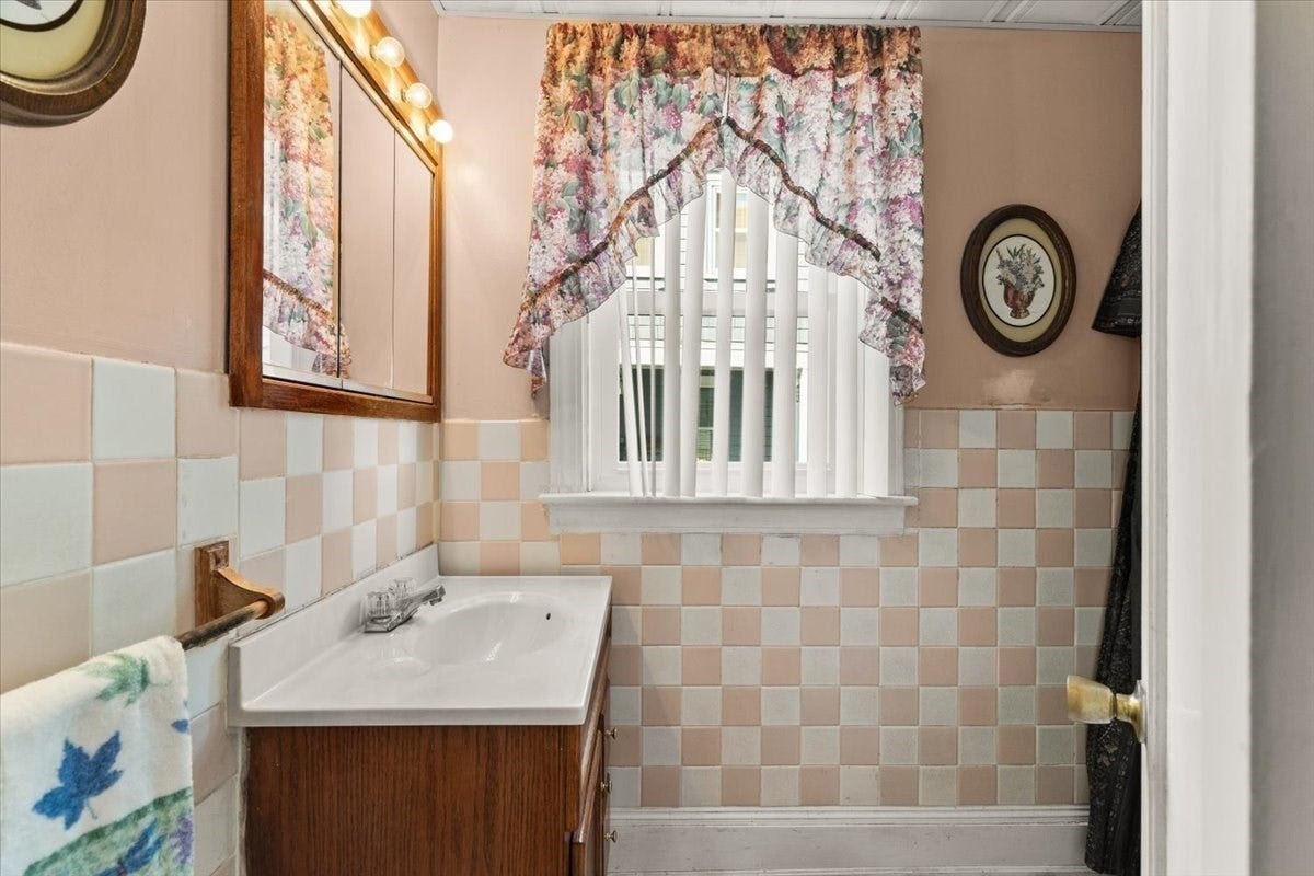 47 Bush Street, Fall River, MA, 47 Bush Street, Fall River, MA Photo #18