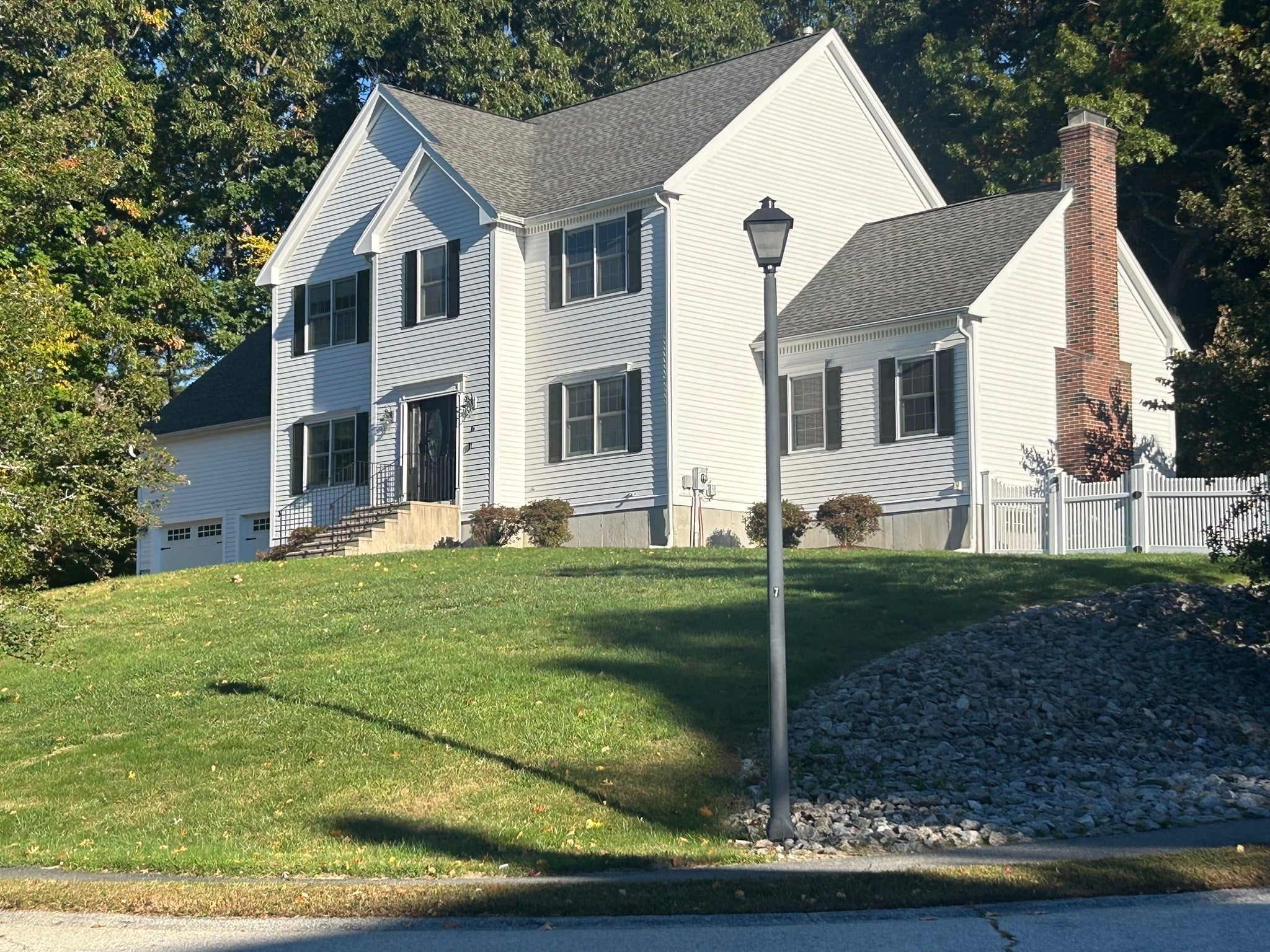 16 Hillcrest Rd, Northbridge, MA, 16 Hillcrest Rd, Northbridge, MA Photo #1