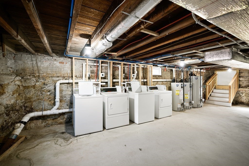 Everett, Massachusetts 02149, United States, 4 Bedrooms Bedrooms, ,2 BathroomsBathrooms,Residential,Active,114783