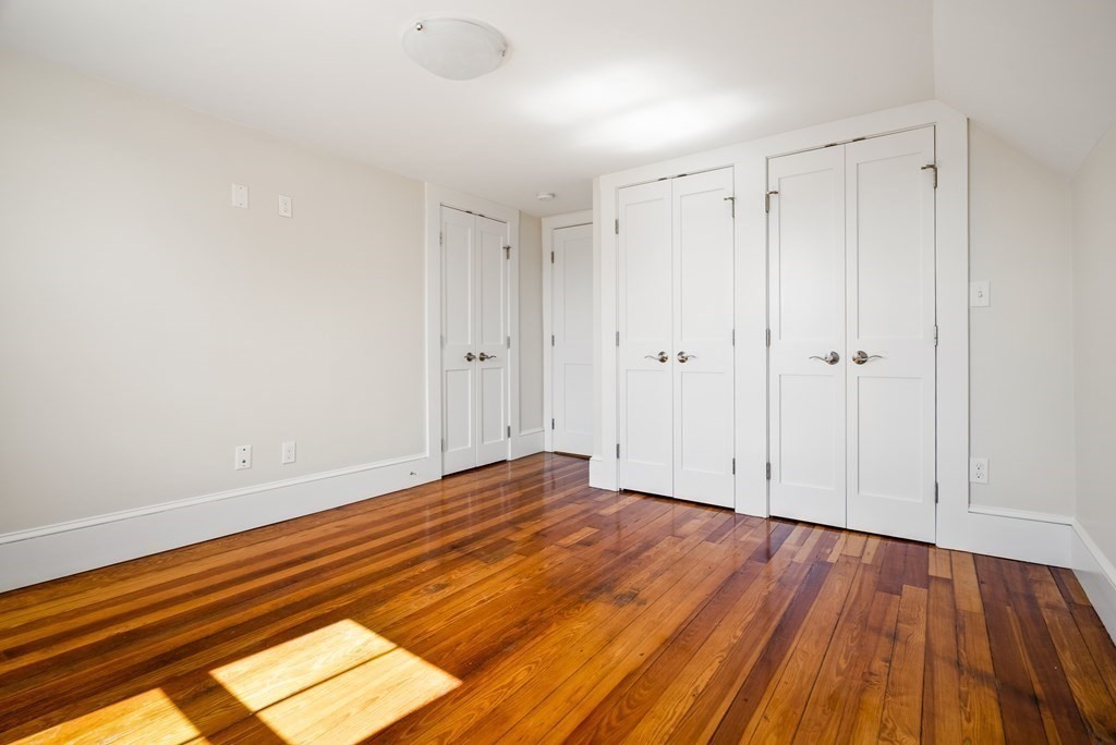 Everett, Massachusetts 02149, United States, 4 Bedrooms Bedrooms, ,2 BathroomsBathrooms,Residential,Active,114783