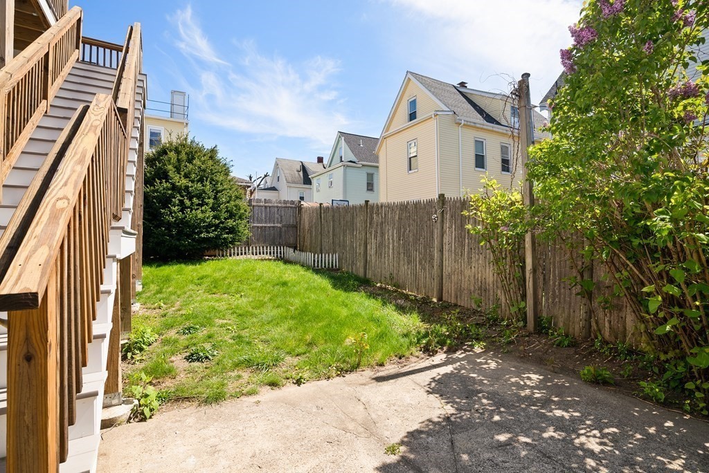 Everett, Massachusetts 02149, United States, 4 Bedrooms Bedrooms, ,2 BathroomsBathrooms,Residential,Active,114783