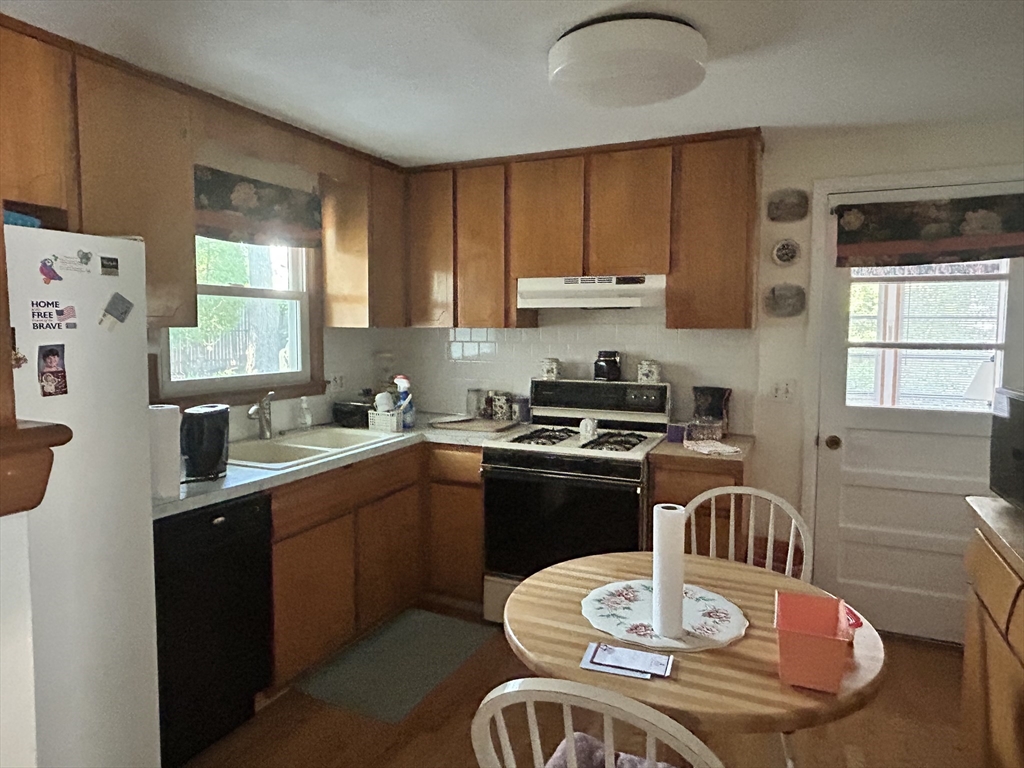 21 Trinity Dr
