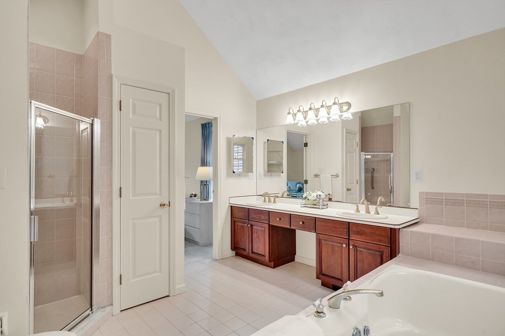 4 Crestview Rd, Bedford, MA, 4 Crestview Rd, Bedford, MA Photo #29