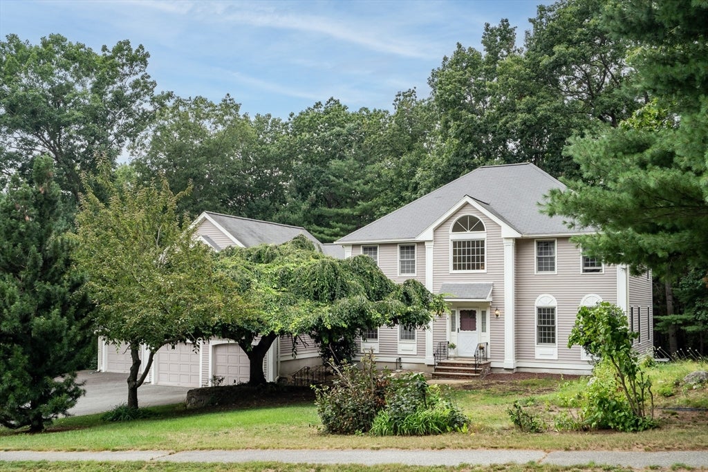 4 Crestview Rd, Bedford, MA, 4 Crestview Rd, Bedford, MA Photo #1