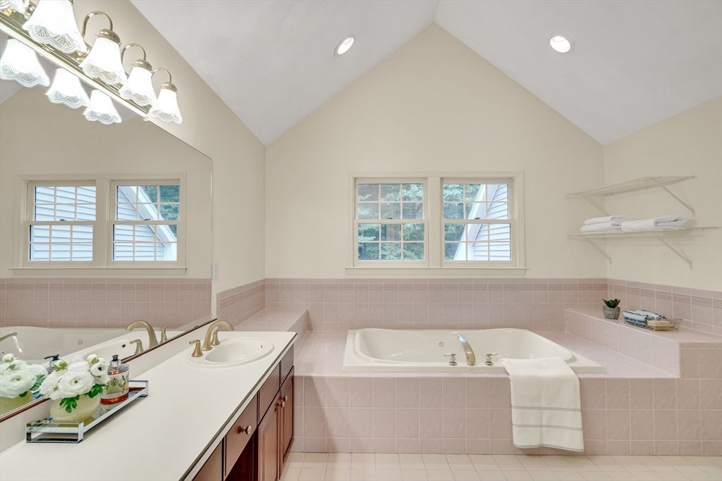 4 Crestview Rd, Bedford, MA, 4 Crestview Rd, Bedford, MA Photo #27