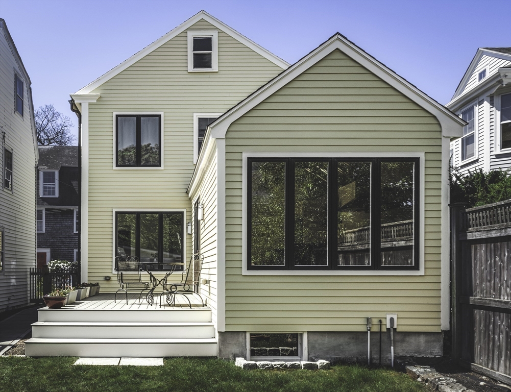 10 Washington Street