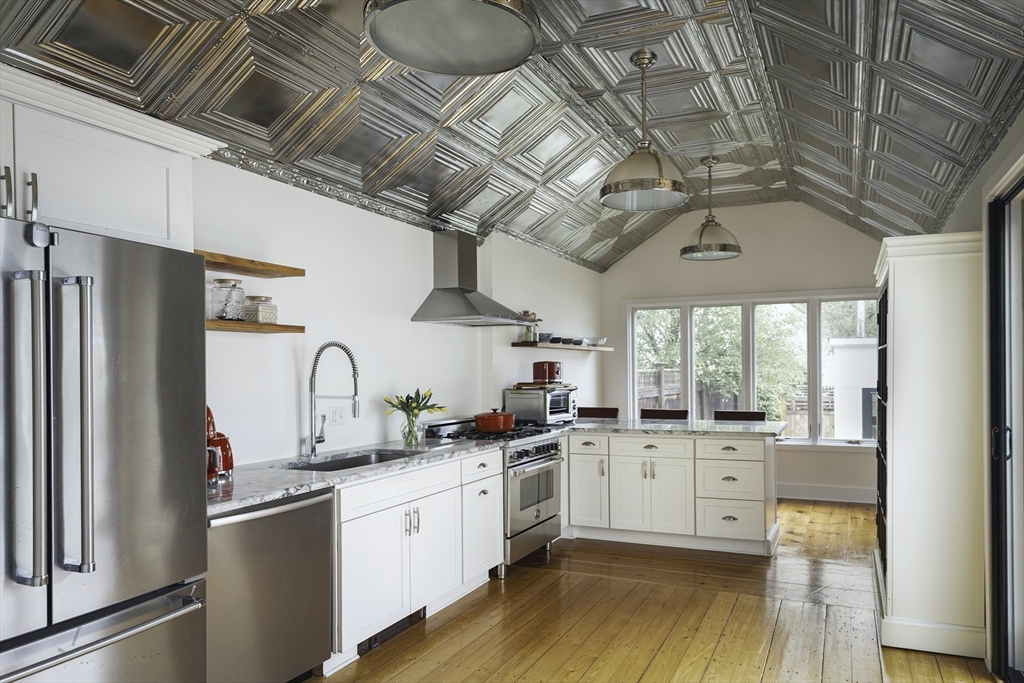 10 Washington Street