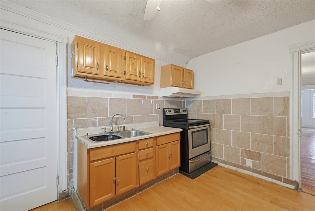 36-38 Gardena St, Boston, MA, 36-38 Gardena St, Boston, MA Photo #39