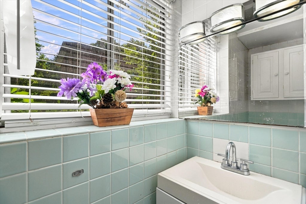 3 Longwood Dr #103, Andover, MA, 3 Longwood Dr #103, Andover, MA Photo #17