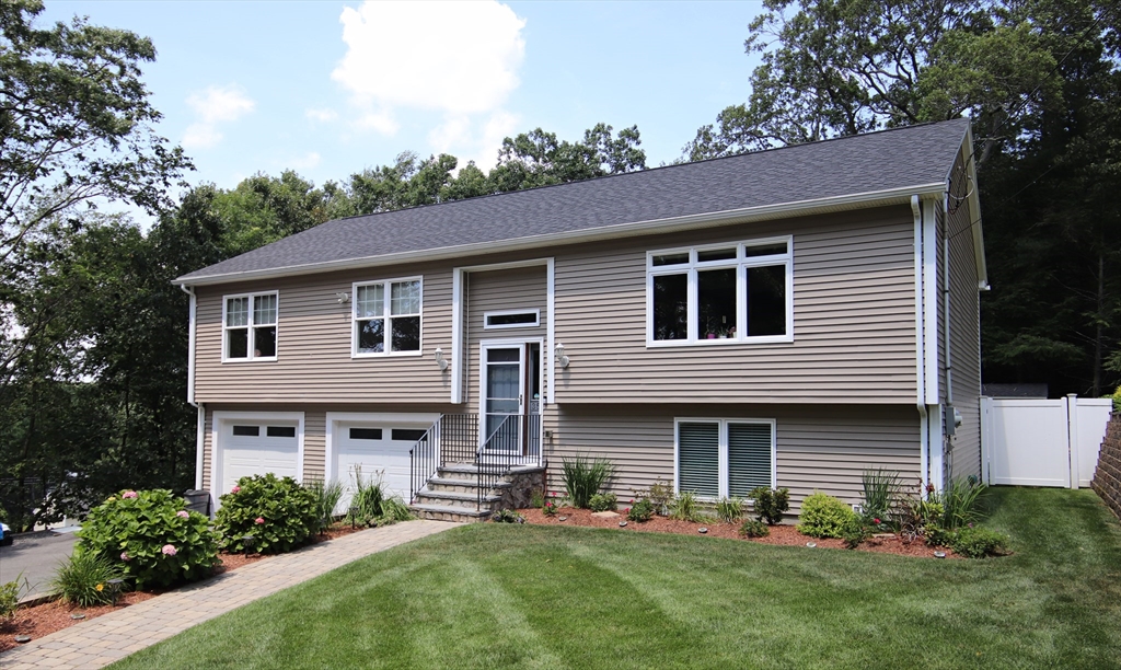 Saugus, Massachusetts 01906, United States, 3 Bedrooms Bedrooms, ,3 BathroomsBathrooms,Residential,Active,180678 Saugus, Massachusetts 01906, United States, 3 Bedrooms Bedrooms, ,3 BathroomsBathrooms,Residential,Active,180678