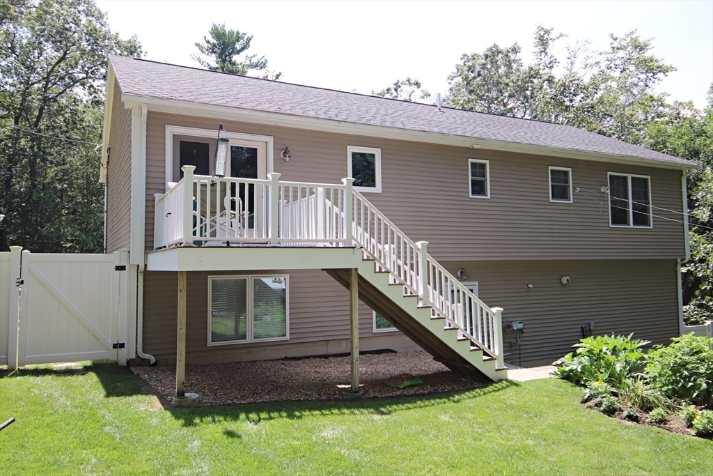 Saugus, Massachusetts 01906, United States, 3 Bedrooms Bedrooms, ,3 BathroomsBathrooms,Residential,Active,180678