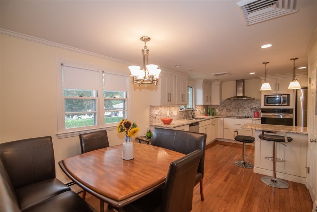 10 Magnolia Rd, Methuen, MA, 10 Magnolia Rd, Methuen, MA Photo #10