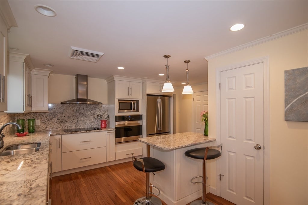 10 Magnolia Rd, Methuen, MA, 10 Magnolia Rd, Methuen, MA Photo #12