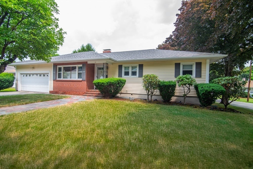 10 Magnolia Rd, Methuen, MA, 10 Magnolia Rd, Methuen, MA Photo #1