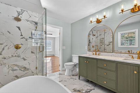 159 Pine St Manchester MA 01944