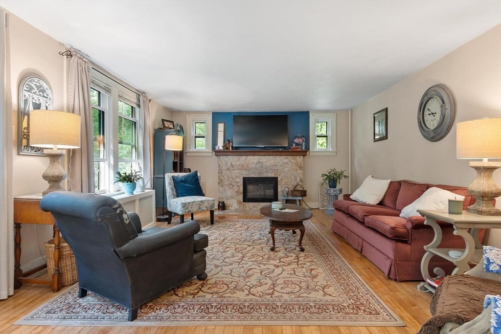 366 Allen Rd, Belchertown, MA, 366 Allen Rd, Belchertown, MA Photo #5